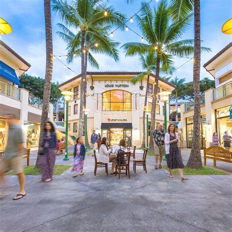 shops of wailea entertainment.